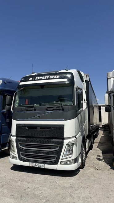сидения гольф 4: Тягач, Volvo, 2015 г., Тентованный