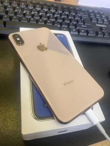 Apple iPhone: IPhone Xs, Б/у, 64 ГБ, Золотой, Защитное стекло, Чехол, Коробка, 77 %