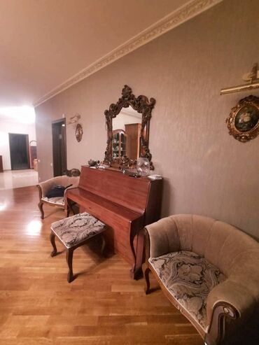 советская скрябина бишкек: ‼️Продается 5-комнатная‼️ Площадь: 194 м² Кухня: 32 м² Этаж: 4/4