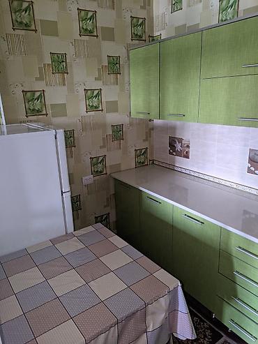 сдаю квартира акбосого: 1 комната, Кыргызско-Узбекский Университет, Собственник, Без животных, от 6 месяцев, С мебелью частично — 2