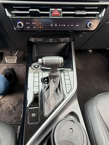 Kia: Kia Niro: 2022 г., 1.6 л, Автомат, Гибрид, Универсал — 20