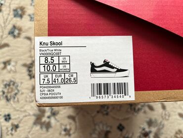 qadınlar üçün ketlər vans old skool: Ayyaqabı Vans Amerikadan sifariş olunub tam orginaldır 190 azn a
