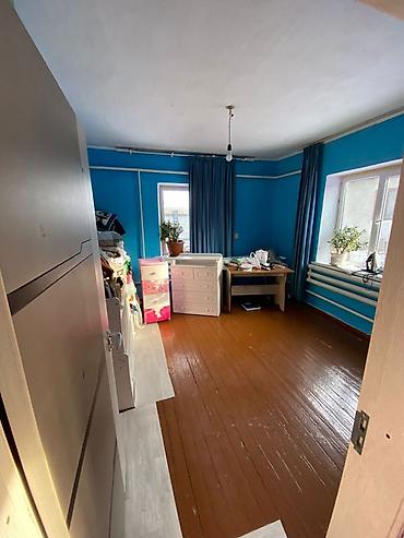 Продажа коттеджей и домов: Продаю дом. Аламидин район село гроздный. Мектеп, садик. рядом — 9