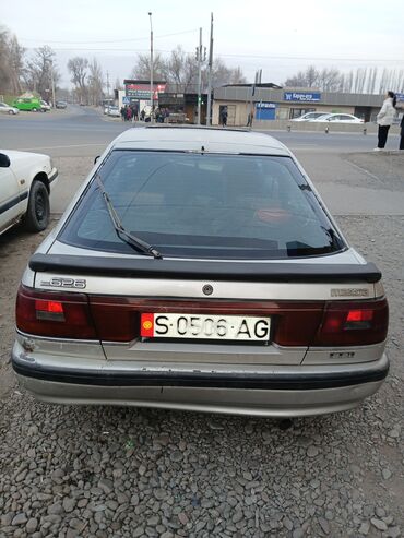 Mazda: Mazda 626: 1988 г., 2.2 л, Механика, Бензин, Седан — 6