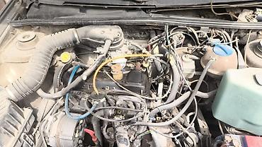 Автозапчасти: Кузов Volkswagen Passat B3 (седан), частично разобран для — 7