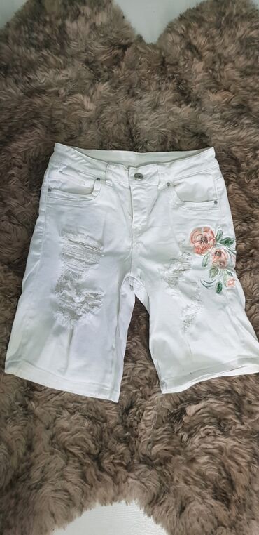 nike pro sorc: M (EU 38), color - White, Single-colored, Floral at lalafo.rs nike pro sorc: M (EU 38), color - White, Single-colored, Floral