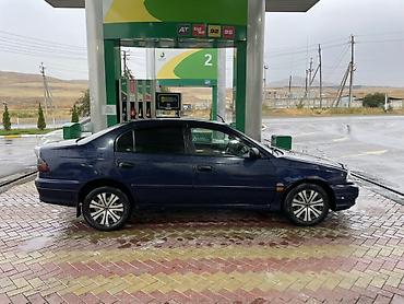 Toyota Avensis: 2000 г., 2 л, Механика, Дизель, Седан