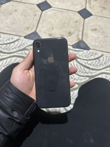 Apple iPhone: IPhone Xr, Б/у, 64 ГБ, Jet Black, Чехол, 78 %