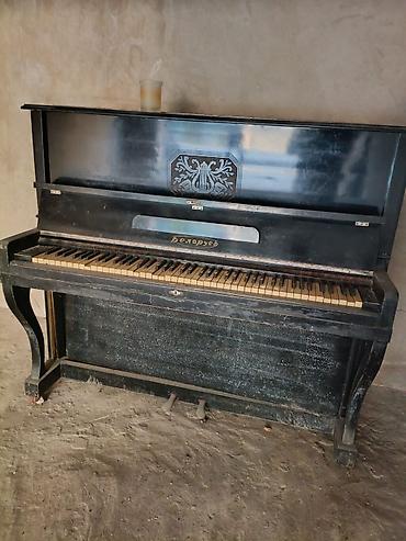 Musiqi alətləri: Pianino Belqrus Gorunduyu kimidi Restavrasiyaya ehtiyaci var,tozludu — 2