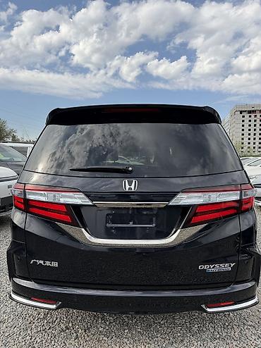 порог одиссей: Honda Odyssey: 2021 г., 2 л, Гибрид, Минивэн — 3