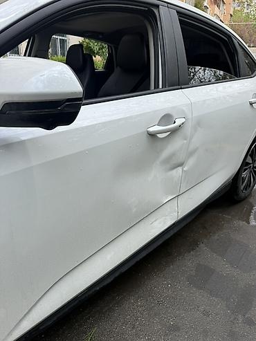 Voyah: Voyah 1.5 l 2025 il 38500 km — 7