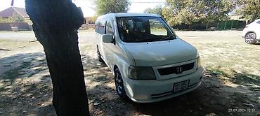 ауди 100 2 2: Honda Stepwgn: 2002 г., 2 л, Автомат, Бензин, Минивэн — 3