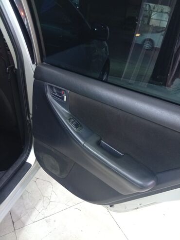 Toyota: Toyota Corolla: 1.4 l | 2005 il Hetçbek — 3