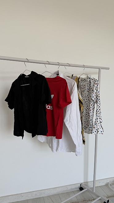 Кофты, свитеры: Resale 0 . Кому нужно подробное видео, отправлю. Распродаю свои вещи — 5