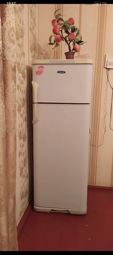 2 el soyuducu: İşlənmiş 2 qapılı Soyuducu Satılır, rəng - Ağ