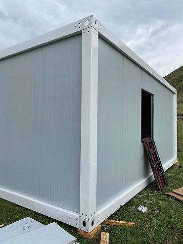 Аренда складов и мастерских: Модульный контейнер серого цвета с белой отделкой. Оснащен дверью и at lalafo.kg — 3 Аренда складов и мастерских: Модульный контейнер серого цвета с белой отделкой. Оснащен дверью и — 3