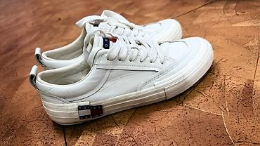Кроссовки и спортивная обувь: Мужские кроссовки, 40, Tommy Hilfiger, Б/у, цвет - Белый, Платная доставка — 3