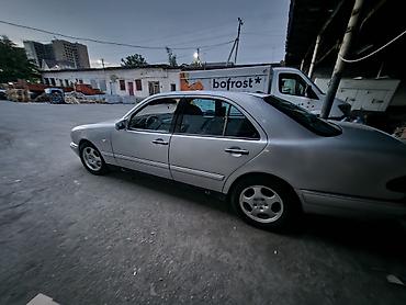 Продажа авто: Mercedes-Benz E-Class: 1998 г., 3.2 л, Механика, Бензин, Седан — 3