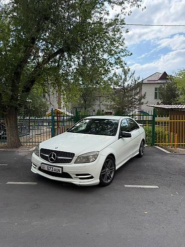 x class: Mercedes-Benz C-Class: 2010 г., 1.8 л, Автомат, Бензин, Седан — 2
