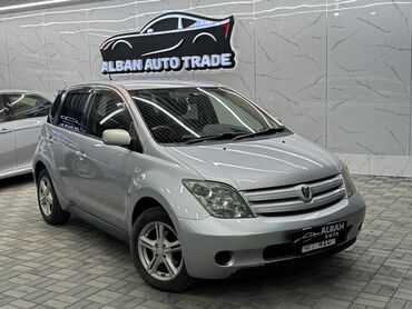 пассат 2004: Toyota ist: 2004 г., 1.3 л, Автомат, Бензин