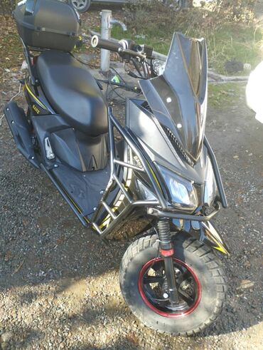 Скутеры: Тип скутера 150 куб. см, Бензин, Новый — 10