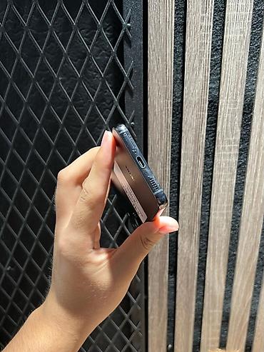 samsung galaxy j4: Samsung Galaxy S22 5G, Б/у, 128 ГБ, цвет - Черный, В рассрочку, 2 SIM — 5