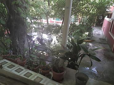 Günlük kirayə mənzillər: 5 otaqlı — 18