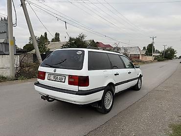 ferrari car: Volkswagen Passat: 1993 г., 2 л, Механика, Бензин, Универсал — 9