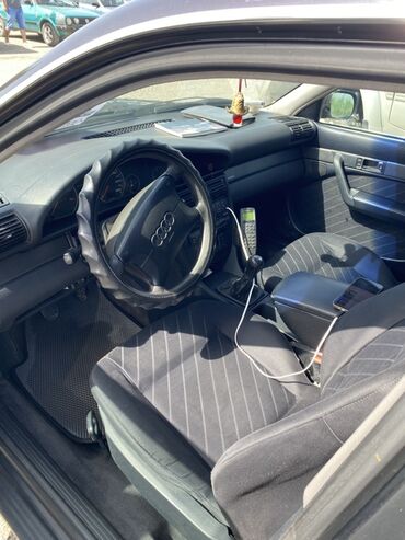 Audi: Audi A6: 1995 г., 2 л, Механика, Бензин, Седан — 10