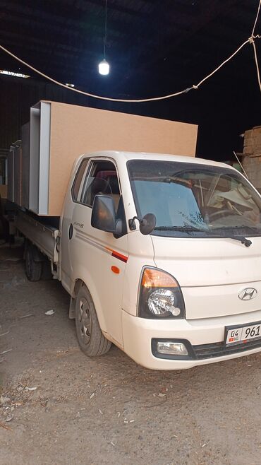 Легкий грузовой транспорт: Легкий грузовик, Hyundai, Стандарт, До 1 т, Новый at lalafo.kg Легкий грузовой транспорт: Легкий грузовик, Hyundai, Стандарт, До 1 т, Новый
