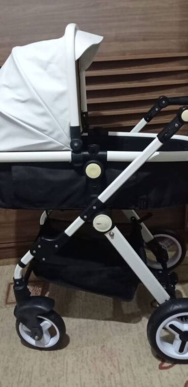 коляска for baby: Yaxsi veziyyetdedi hello baby magazasindan 25 alinib. en son 70 azn