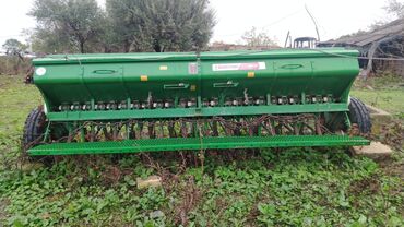 Toxum səpənlər: İli 2009 satişi 2010 du 12900 saat işləyib sezina işləyir rel aliclar — 13