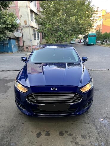 Ford: Ford Fusion: 2 l | 2015 il 130 km Sedan