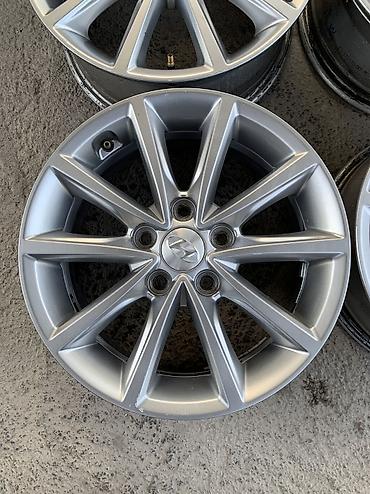 Шины и диски: Литые Диски R 16 Hyundai, Комплект, отверстий - 5, Б/у — 5