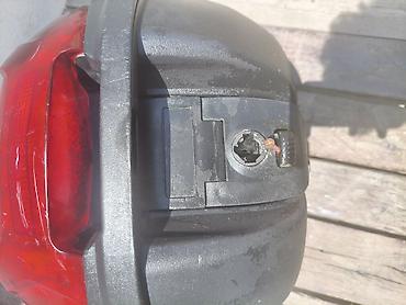 motor atv: Moto baqaj, normal veziyyetdedir, altdigida var ve knopka ile bagaji — 8