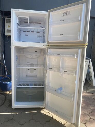 ethernet кабель бишкек: Холодильник Samsung, Б/у, Двухкамерный, No frost, 60 * 165 * 60