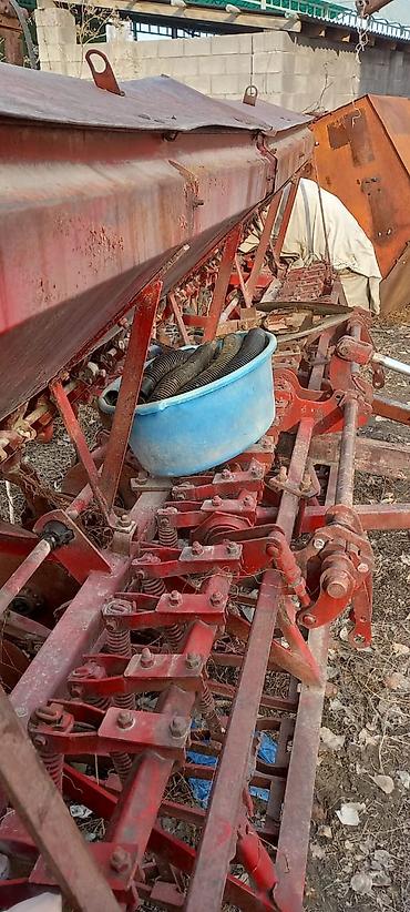 Другие тракторы: Трактор колесный, с кабиной, с/х назначение — 13