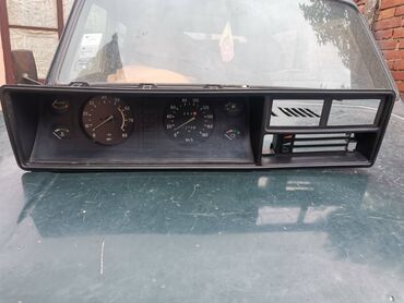 Auto delovi: Kilometar sat Lada2107 Riva,2104 Karavan broj 4. Kompletan, ocuvan — 2