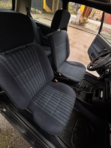 Volkswagen: Volkswagen Golf: 1.6 l | 1987 г. Hečbek — 16