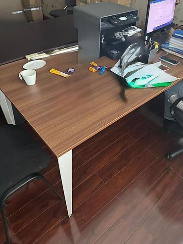 Ofis dəst mebeli: Ofis mebel dəsti Tərkib: - L formalı iş masası: taxta teksturalı üst — 8