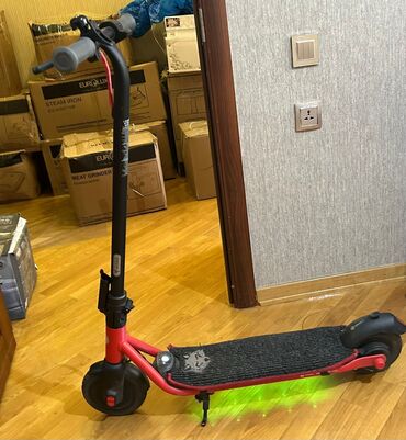 oturaklı elektrikli scooter: Sureti 20 dir ideal seliqeli islenib cuxol hediyye edilir uzerinde 2