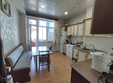 Yeni tikili: 3 otaqlı, Yeni tikili, m. Xalqlar Dostluğu, 100 kv. m — 11