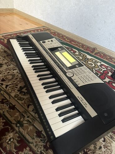 микрафон бу: Синтезатор-аранжировщик Yamaha PSR-740 - Полноразмерная клавиатура 61 at lalafo.kg микрафон бу: Синтезатор-аранжировщик Yamaha PSR-740 - Полноразмерная клавиатура 61