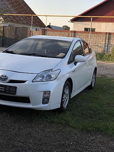 на тайота ист: Toyota Prius: 2011 г., 1.8 л, Вариатор, Гибрид, Лифтбек — 1
