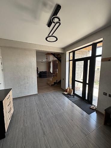 Продажа коттеджей и домов: Продается дом 125 м2 Большой зал 2 санузла 3 спальни 3 терассы Участок at lalafo.kg — 3 Продажа коттеджей и домов: Продается дом 125 м2 Большой зал 2 санузла 3 спальни 3 терассы Участок — 3