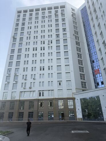 район мадина: 2 комнаты, 92 м², 12 этаж, ПСО (под самоотделку)