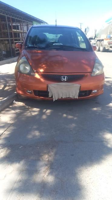 Транспорт: Honda Fit: 2008 г., 1.3 л, Механика, Бензин, Хэтчбэк — 1