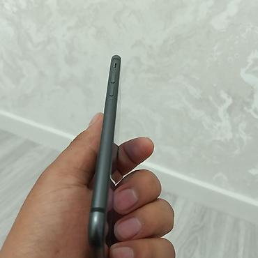 Apple iPhone: IPhone 7, Черный — 4