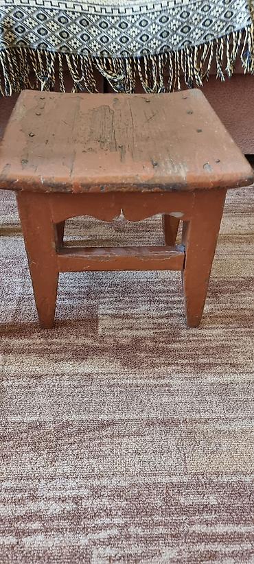 Сковородки: Табуретки тяжелые деревянные любая 500 сом тумбочки Сковороды — 3