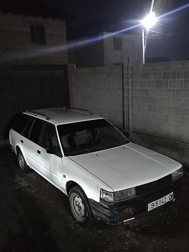 byd e1: Nissan Bluebird: 1988 г., 2 л, Механика, Универсал — 6